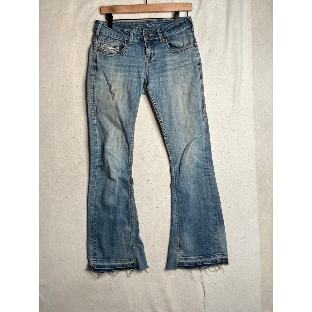 Cowgirl Tuff Co Womens Bootcut Jeans Medium Wash Blue Denim W26 L33 Frayed Hem